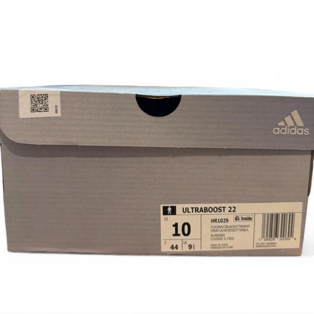 Adidas ULTRABOOST 22 Running Shoes Size US Men’s 10/ EU 44 (Deadstock)